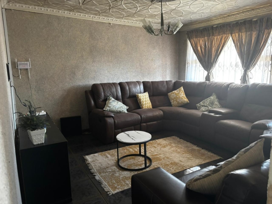 3 Bedroom Property for Sale in Zwelitsha Zone 1 Eastern Cape